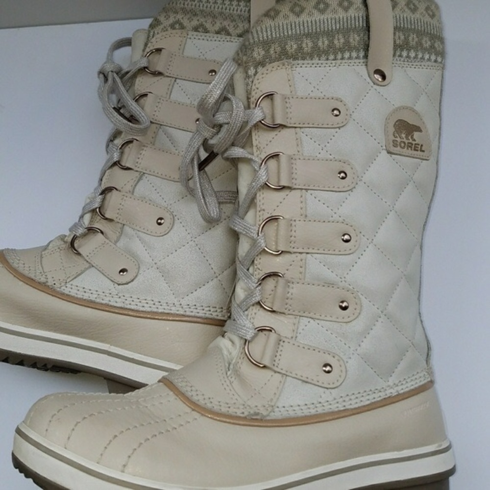 COPY - Sorel Tofino Holiday boots Size 8.5